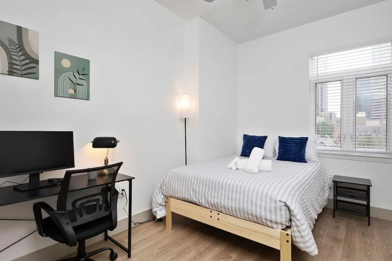 Apartmán Stylish 4 Bed - 2 Mins To Stadium - Free Parking - Gym - Views Charlotte