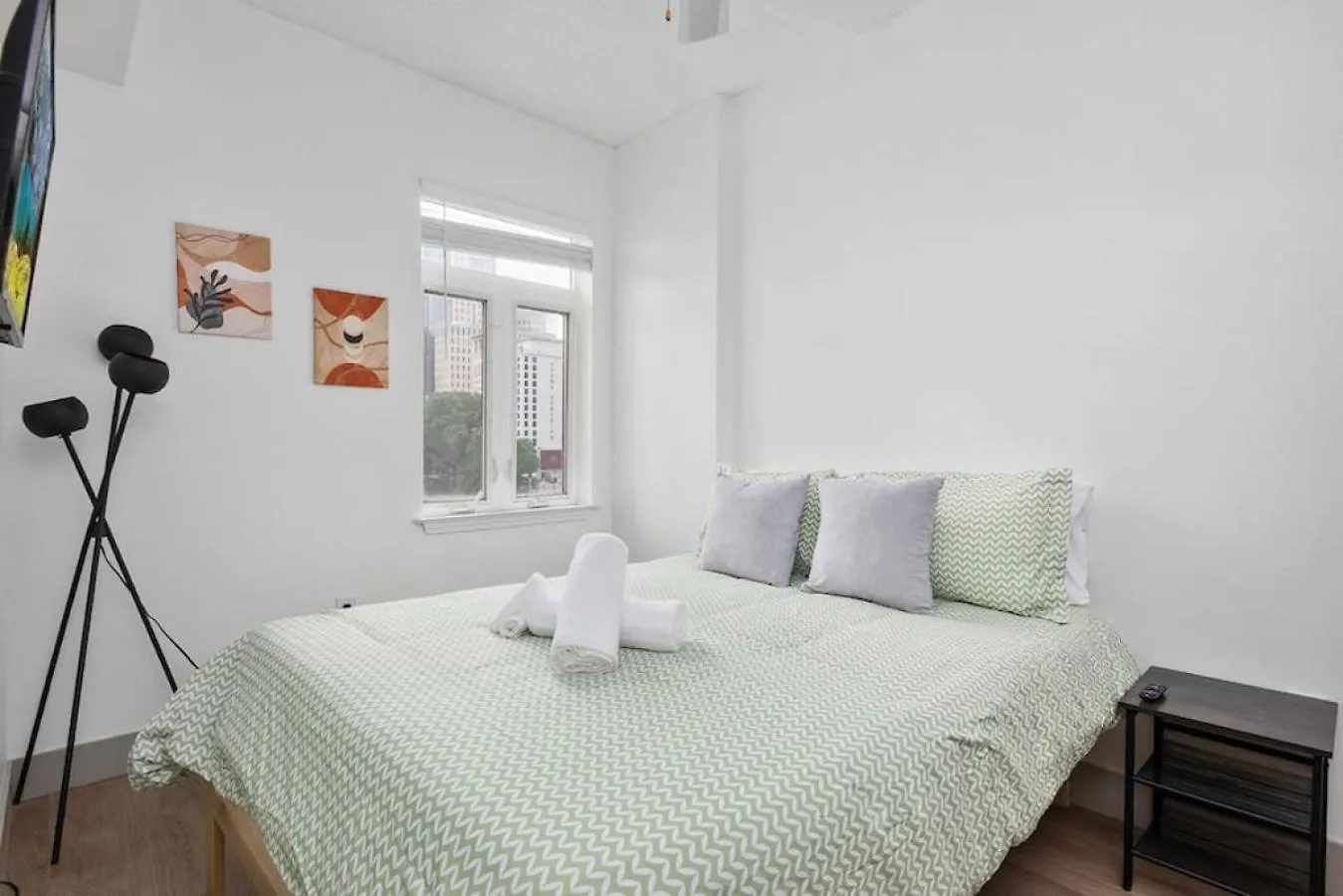 Apartmán Stylish 4 Bed - 2 Mins To Stadium - Free Parking - Gym - Views Charlotte